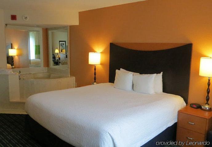 Fairfield Inn & Suites Clarksville Buitenkant foto